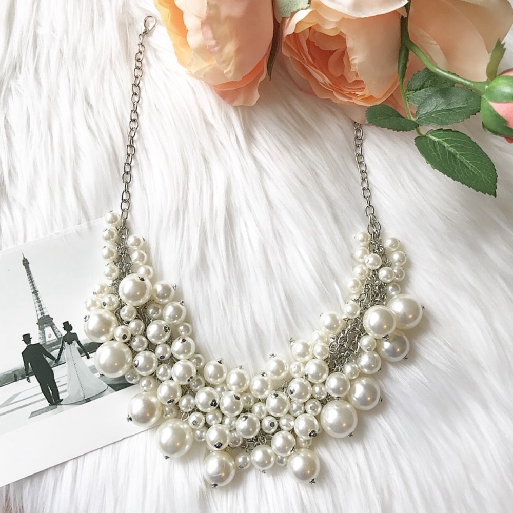 Handmade Fashion Pearl Statement Necklace